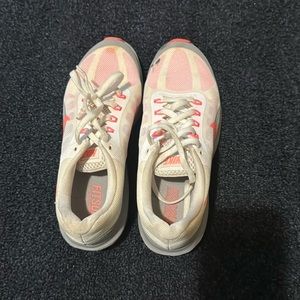 Nike air max dynasty 2 running shoes